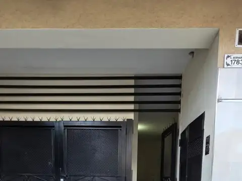 Depto Tipo Casa en Venta de 1 dormitorio