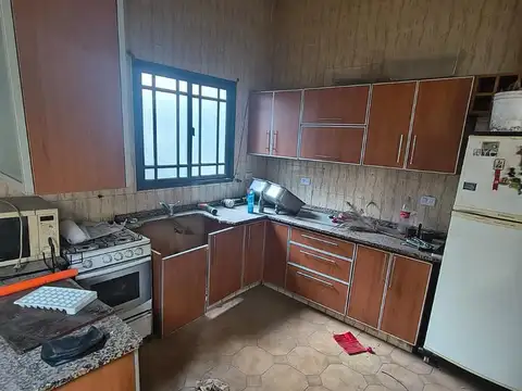 Depto Tipo Casa en Alquiler 50 años
