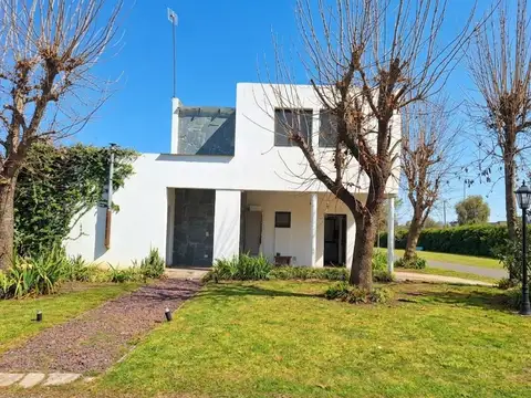 Casa en Venta 4 Ambientes en Barrio Cerrado La Cuesta, Pilar - Apto Crédito
