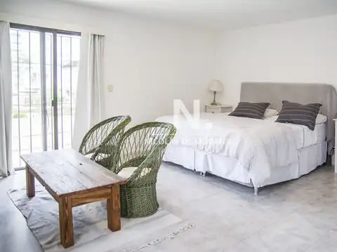 Casa en Alquiler en Playa Mansa, USD 3.000