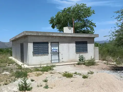 Casa 2 ambientes con 1 baño