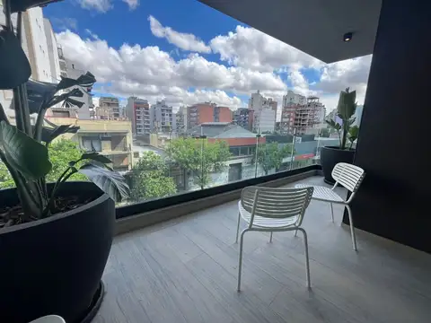 Avenida Directorio 700