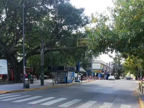 Local en Venta en Adrogue, USD 870.000