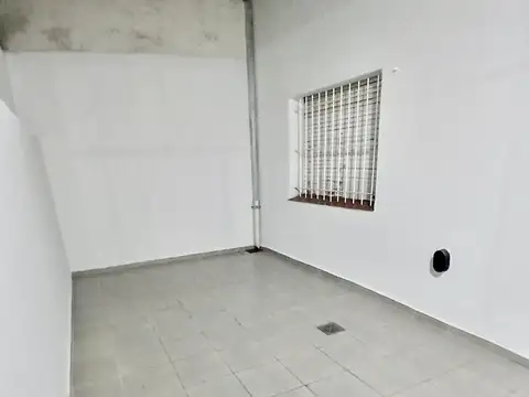 Depto Tipo Casa 5 ambientes con 2 baños