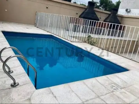 Departamento en Alquiler con 1 cocheras
