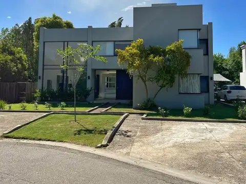 Casa  en Venta en Pilar, G.B.A. Zona Norte, Argentina
