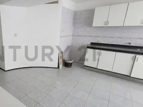 Departamento en Alquiler de 4 dormitorios