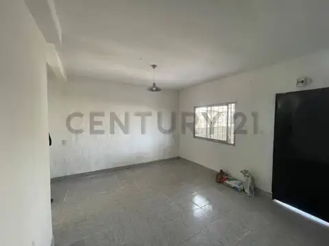 Alquiler PH de 2 Ambientes en Dique Luján - Entrada de Auto y Doble Patio SIN EXPENSAS