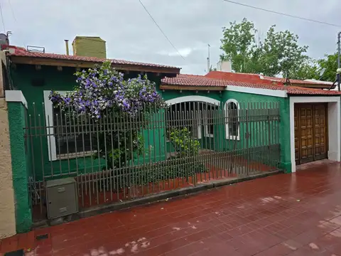 Casa en alquiler barrio bancario- 7 ambientes