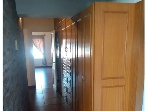 Casa en alquiler barrio Bancario- 7 ambientes