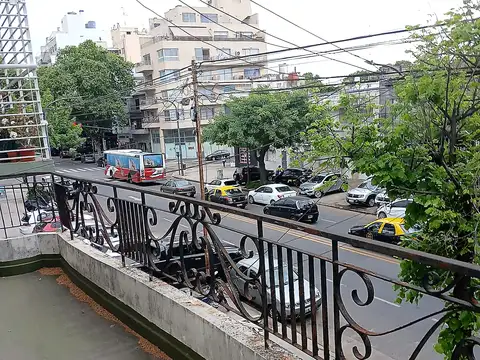 Oficina en Alquiler en Parque Chas, $ 1.600.000