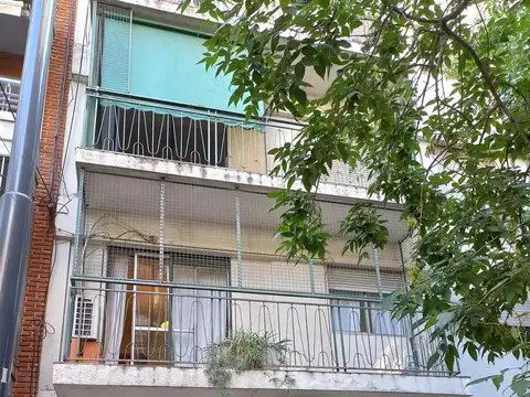 Excelente ubicación a 2 cuadras de Subte D, estación José Hernández
