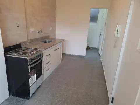 DEPARTAMENTO EN VENTA TRES AMBIENTES EN SAN ISIDRO