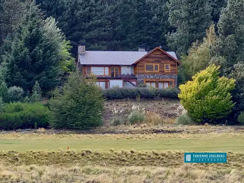 Venta excelente casa Chapelco Golf  con vistas 5 dormitorios - San Martin de los Andes