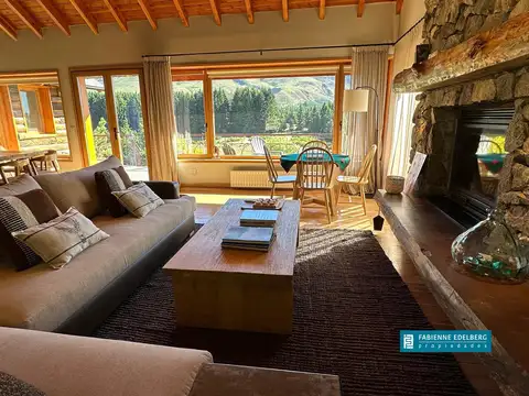 Venta casa sobre cancha y vistas golf  - Barrio Chapelco Golf - San Martin de los Andes