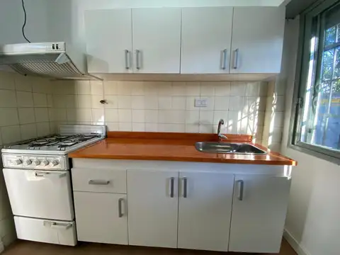 Depto Tipo Casa en Alquiler de 2 ambientes