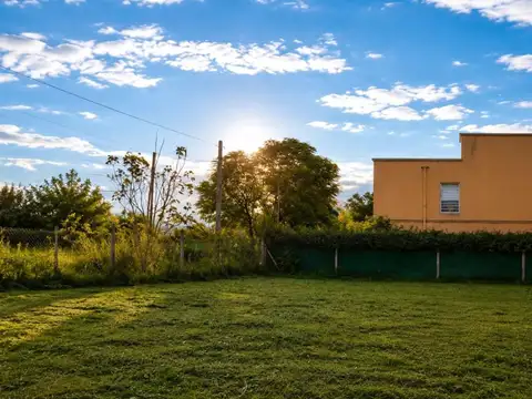 Terreno en Venta en La Lonja, USD 45.000