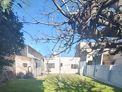 Lote 365mts ideal constructor Venta Lomas del Mirador 