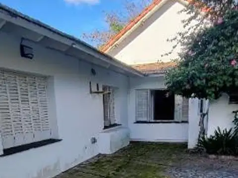 Casa 6 ambientes con 3 baños
