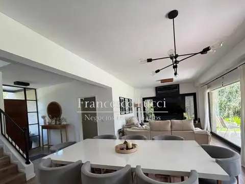 Casa en Alquiler en Francisco Alvarez, USD 3.200