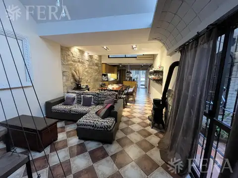 Casa en Venta con 1 cochera