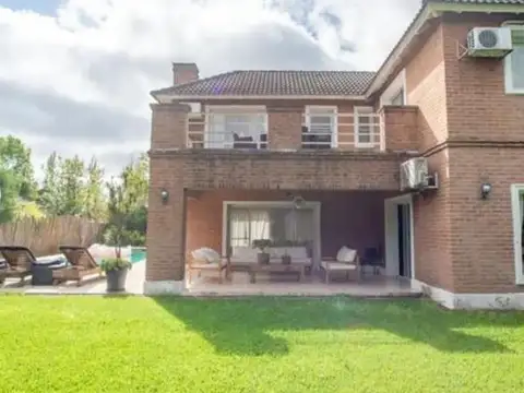 Casa en Venta al Suroeste