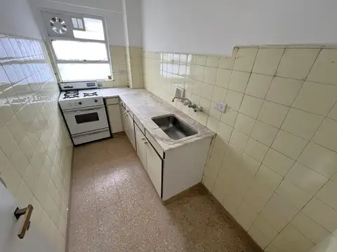 Muy buen depto./Oficina de dos ambientes  - Apto Profesional - 39m2