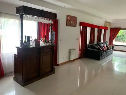 Casa en Venta en Pilar, USD 560.000