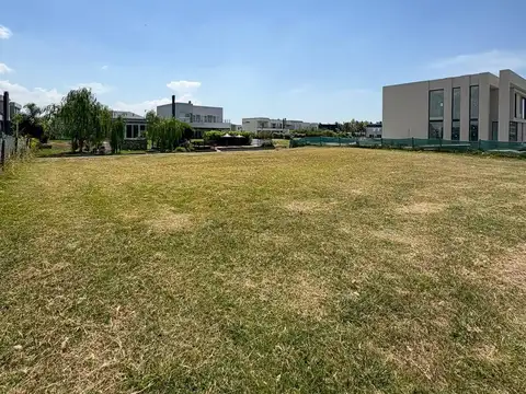 Lote central de 781 metros en el Golondrinas, Hudson