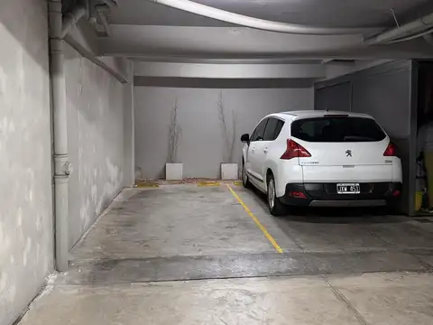 Venta - Cochera cubierta en barrio  Nuestra Señora de Lourdes - Rosario