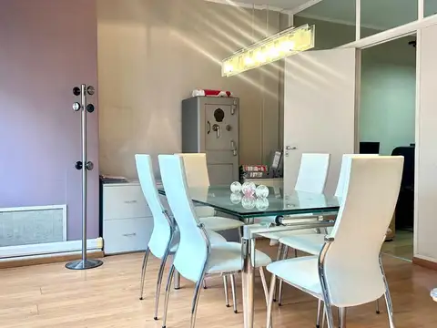 Oficina en Venta Reciclada Microcentro