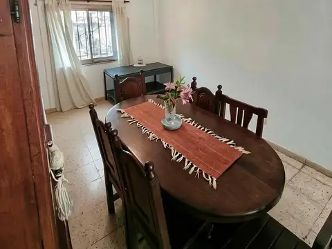 1 esq. 419 (Av. Arana) 100