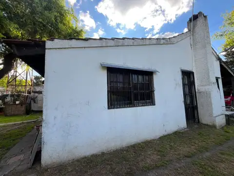 CASA EN VENTA POR MAYAGUEZ JOSE C PAZ