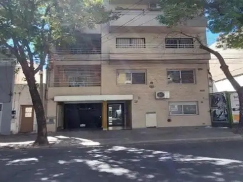Cochera en Venta en Abasto, Rosario
