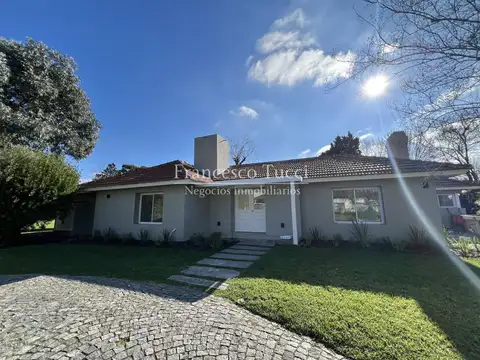 Casa en venta 6 ambientes San Diego C.C