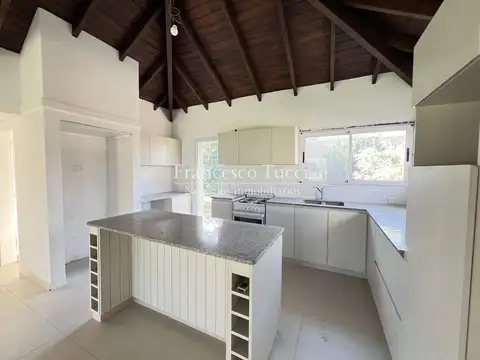 Casa en Venta con 5 cocheras