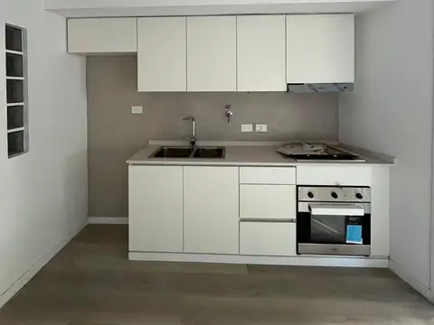 Venta Departamento - Monoambiente divisible - Balcon y patio - Kamado - Energia Solar