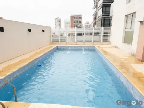 Venta departamento monoambiente con balcón y pileta en Belgrano Apto crédito