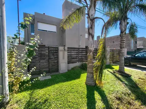 Casa de 3 dormitorios en Tierra de Sueños 3 – Roldán