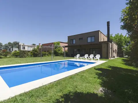 Casa  en Venta en Sausalito, Pilar, G.B.A. Zona Norte