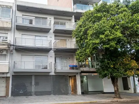 ALQUILER MONOAMBIENTE. TERRAZA Y PARRILLERO EXCLUSIVO.