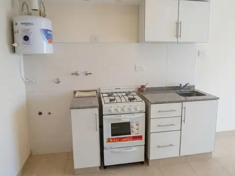Departamento en Alquiler en Luis Agote, $ 390.000