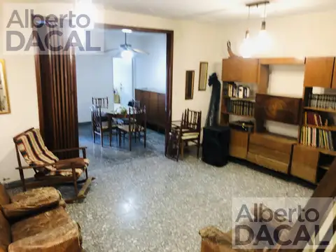 Casa en  VENTA centro de La Plata Lote 8.67 x 51.15