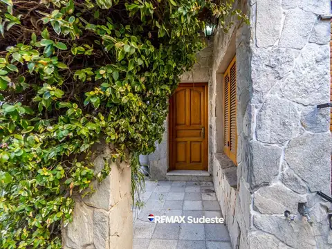 Casa en Venta en Bahía Blanca, USD 105.000