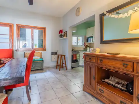 Depto Tipo Casa 3 ambientes con 2 baños