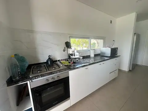 Casa 4 ambientes con 3 baños