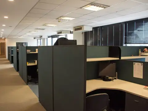 VENTA OFICINA 2 PISOS EDIFICIO LA PRENSA