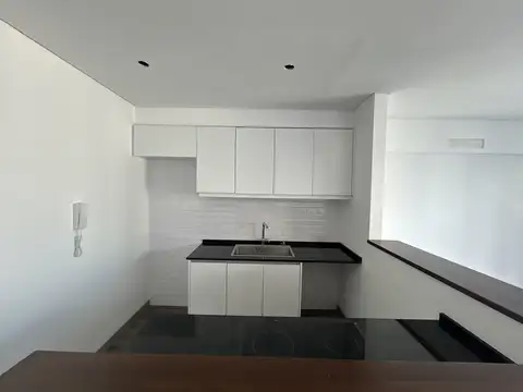 Rosario 100, Piso 9