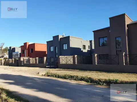 Las Margaritas a mts de Panamericana
