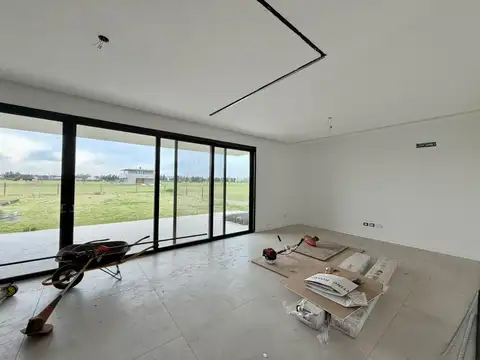 Casa en Alquiler en Fisherton, USD 1.800